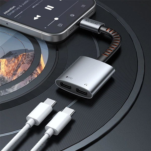 تبدیل اتصال همزمان شارژر و هندزفری USB-C مک دودو CA-3370